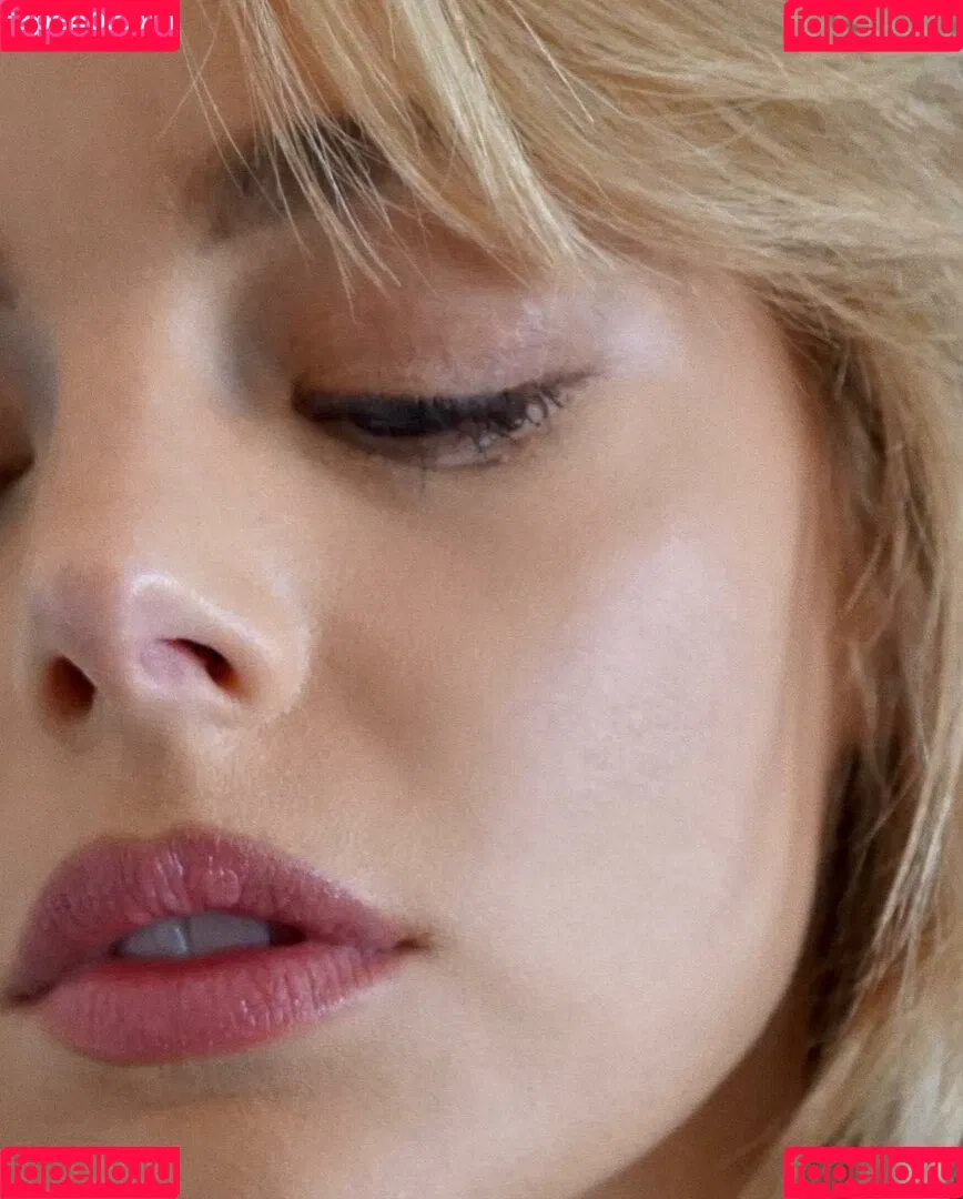 Samara Weaving Onlyfans Photo Gallery 