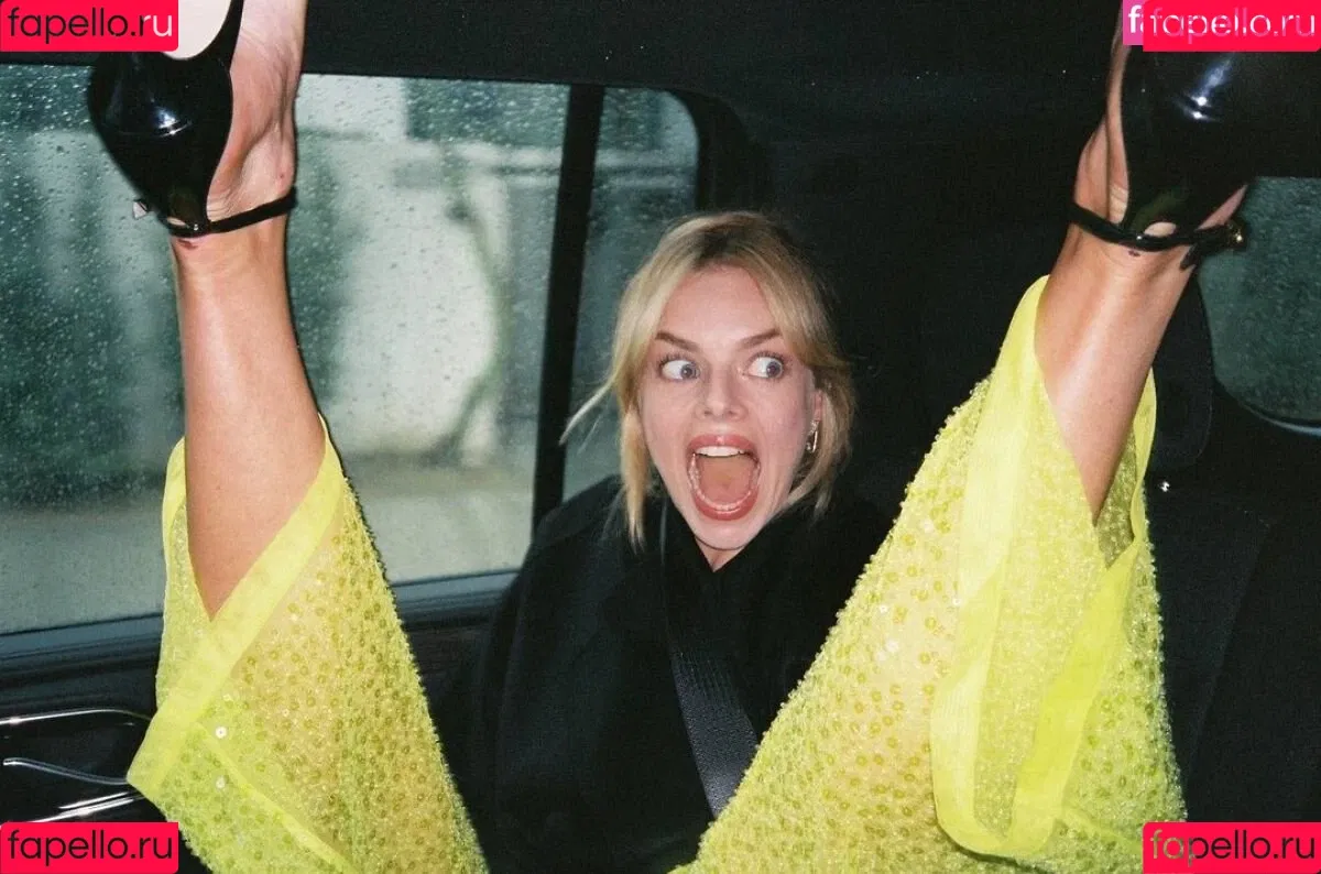 Samara Weaving Onlyfans Photo Gallery 