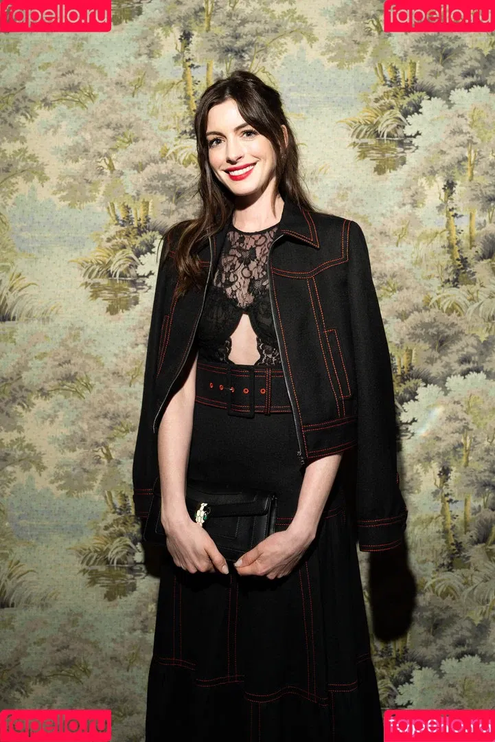 Anne Hathaway Onlyfans Photo Gallery 