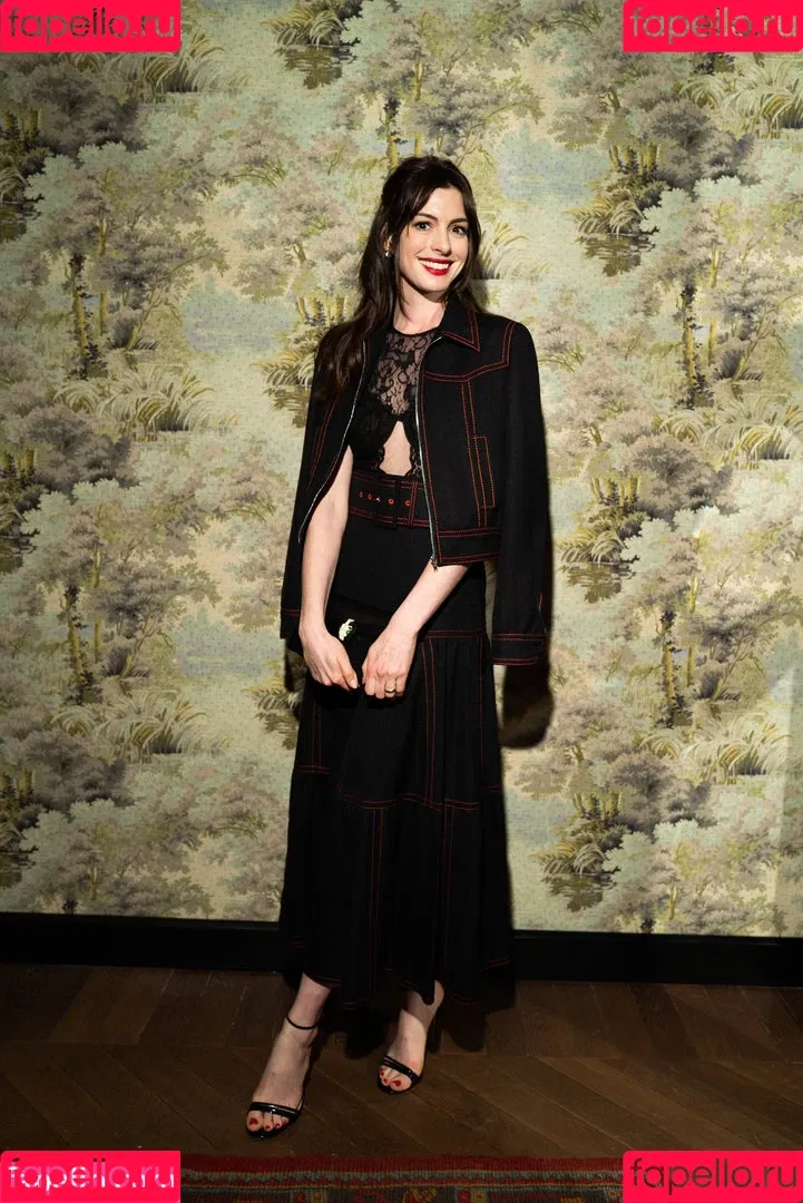 Anne Hathaway Onlyfans Photo Gallery 
