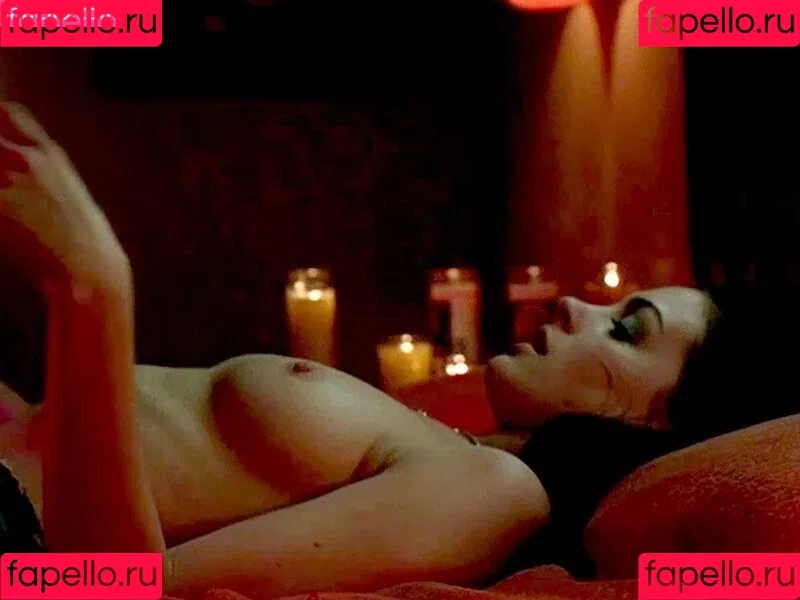 Anne Hathaway Onlyfans Photo Gallery 