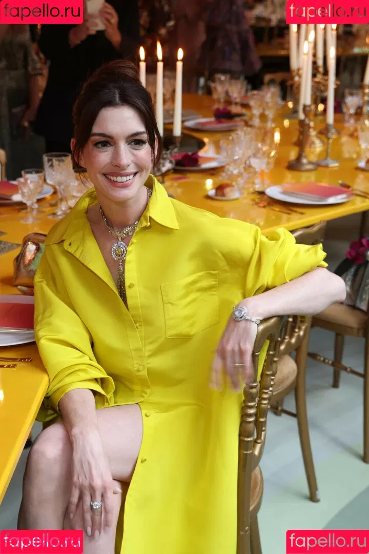 Anne Hathaway Onlyfans Photo Gallery 