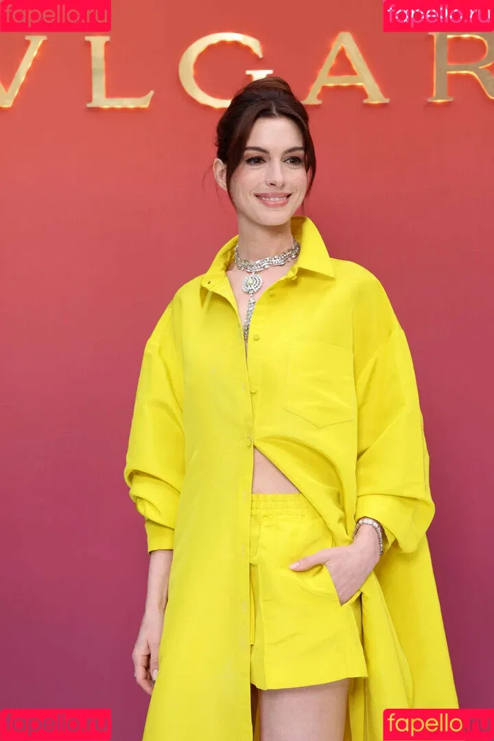 Anne Hathaway Onlyfans Photo Gallery 