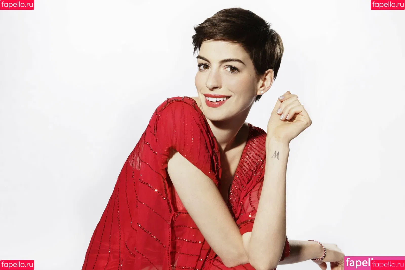 Anne Hathaway Onlyfans Photo Gallery 