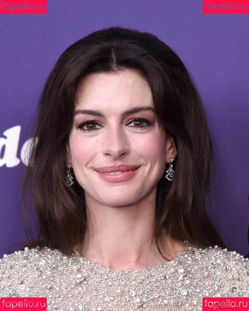 Anne Hathaway Onlyfans Photo Gallery 