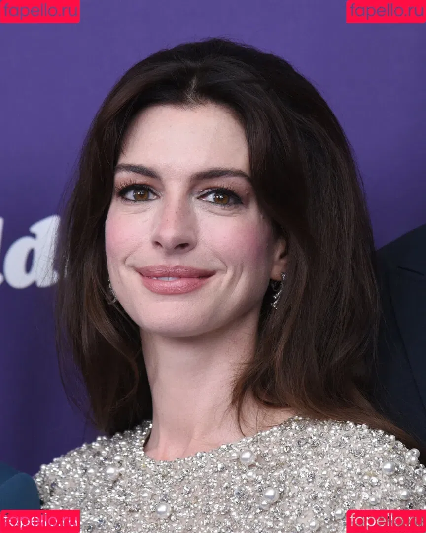 Anne Hathaway Onlyfans Photo Gallery 
