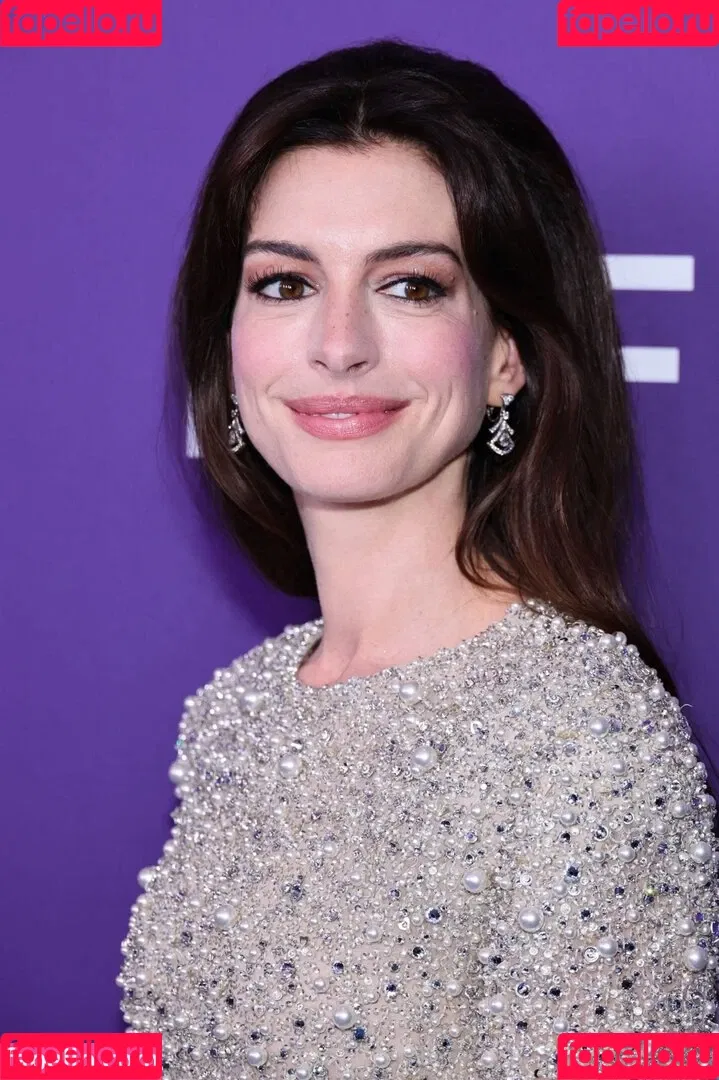 Anne Hathaway Onlyfans Photo Gallery 