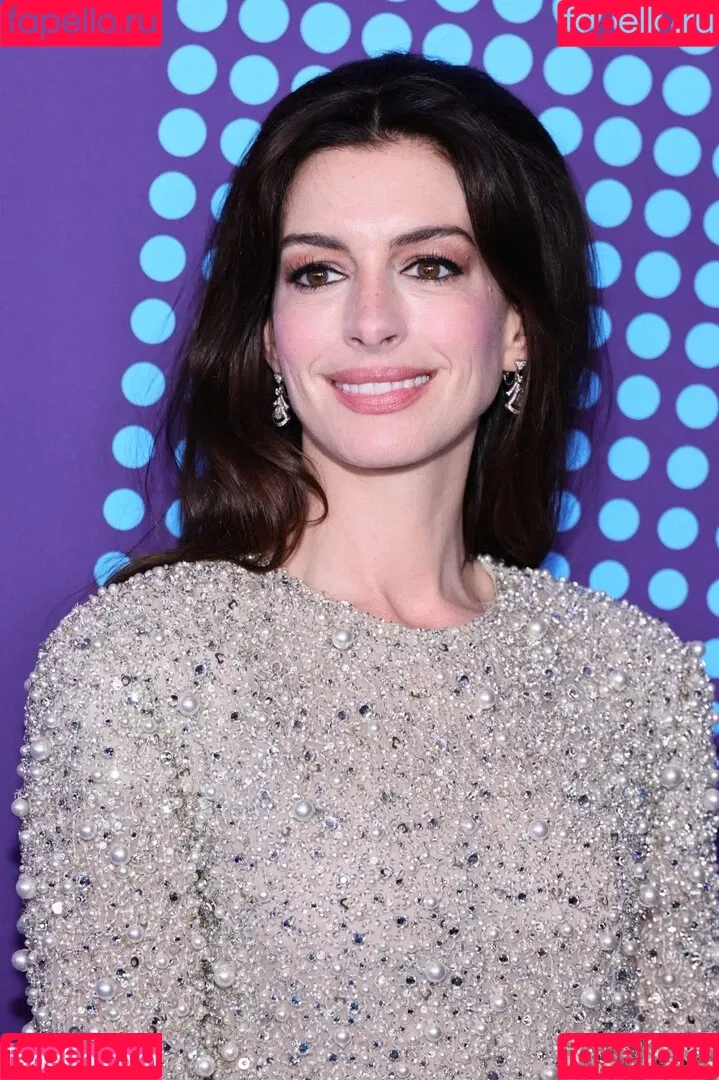 Anne Hathaway Onlyfans Photo Gallery 
