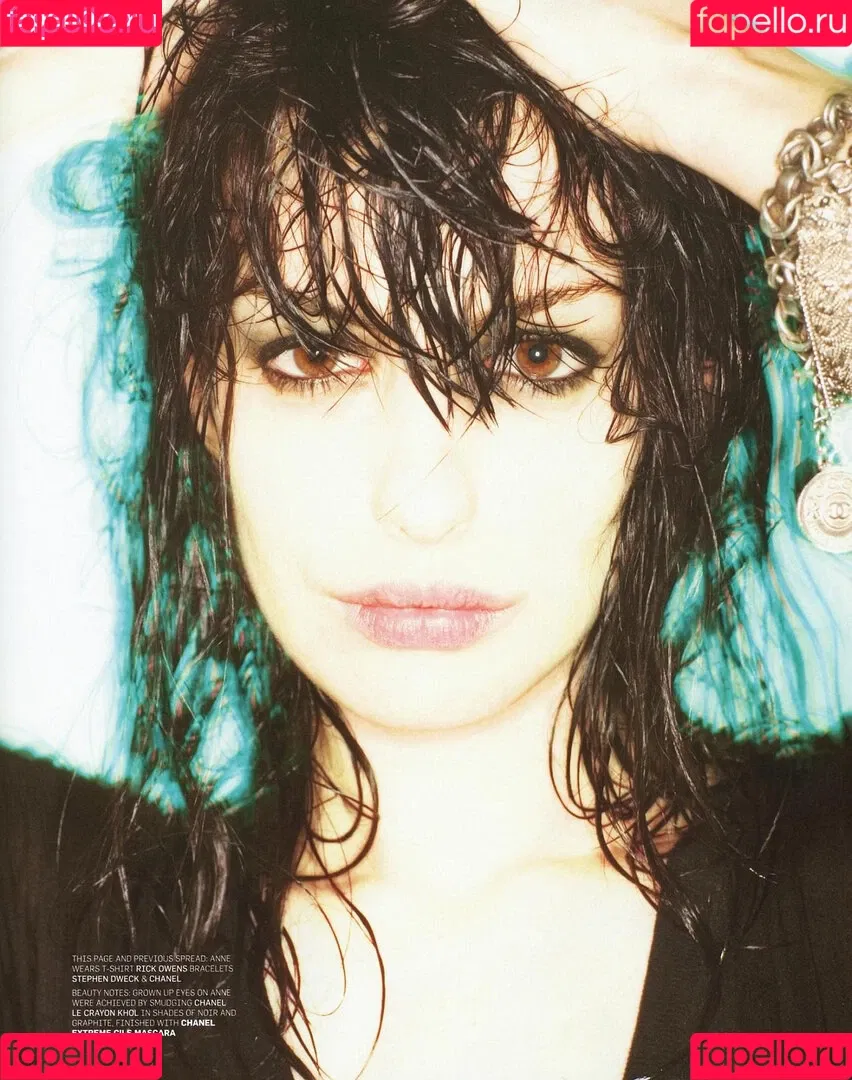 Anne Hathaway Onlyfans Photo Gallery 