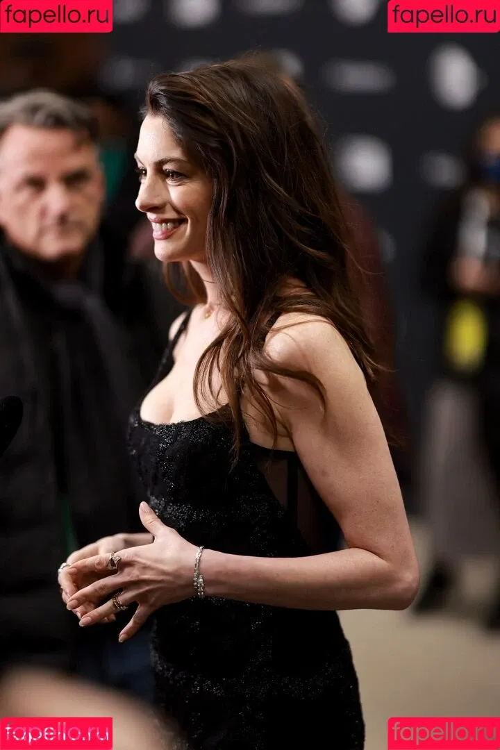 Anne Hathaway Onlyfans Photo Gallery 