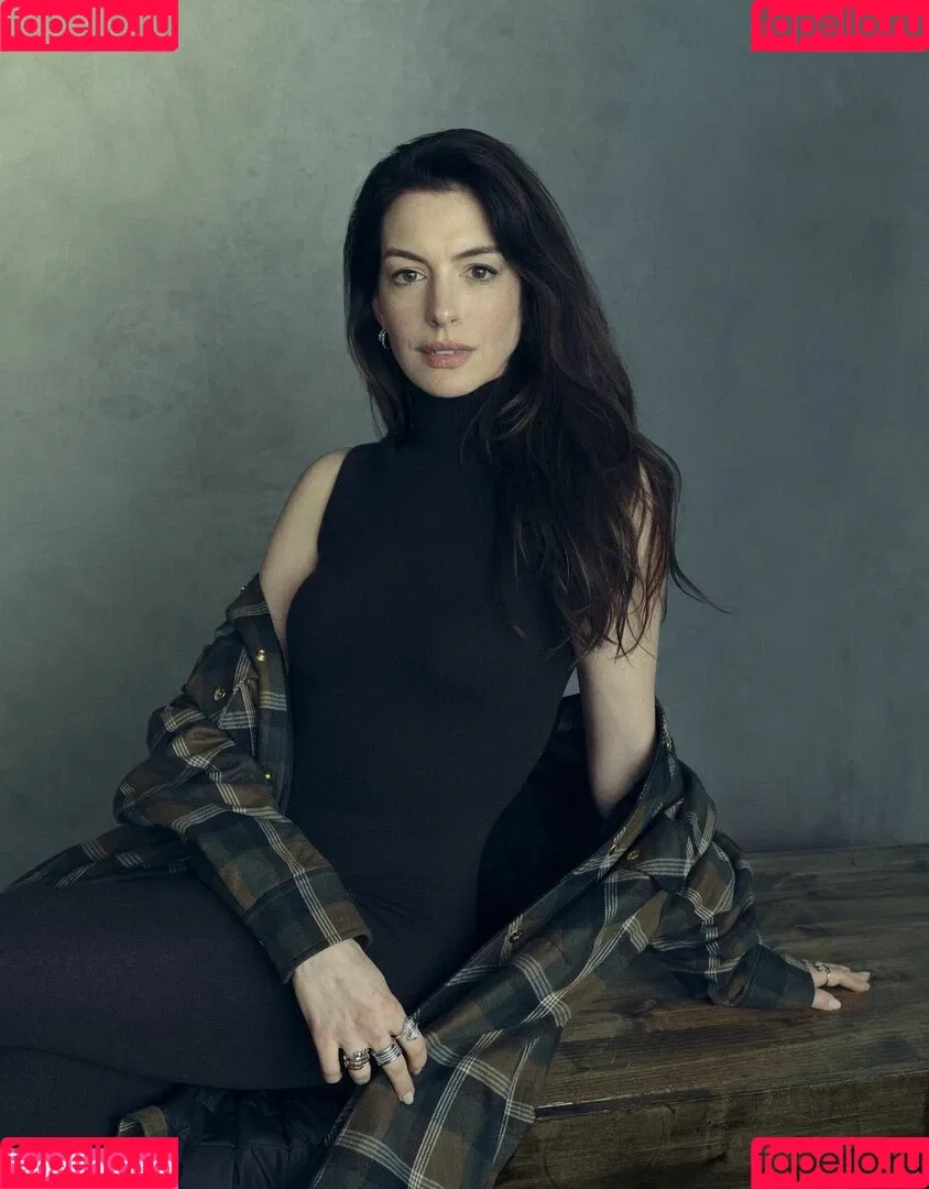 Anne Hathaway Onlyfans Photo Gallery 