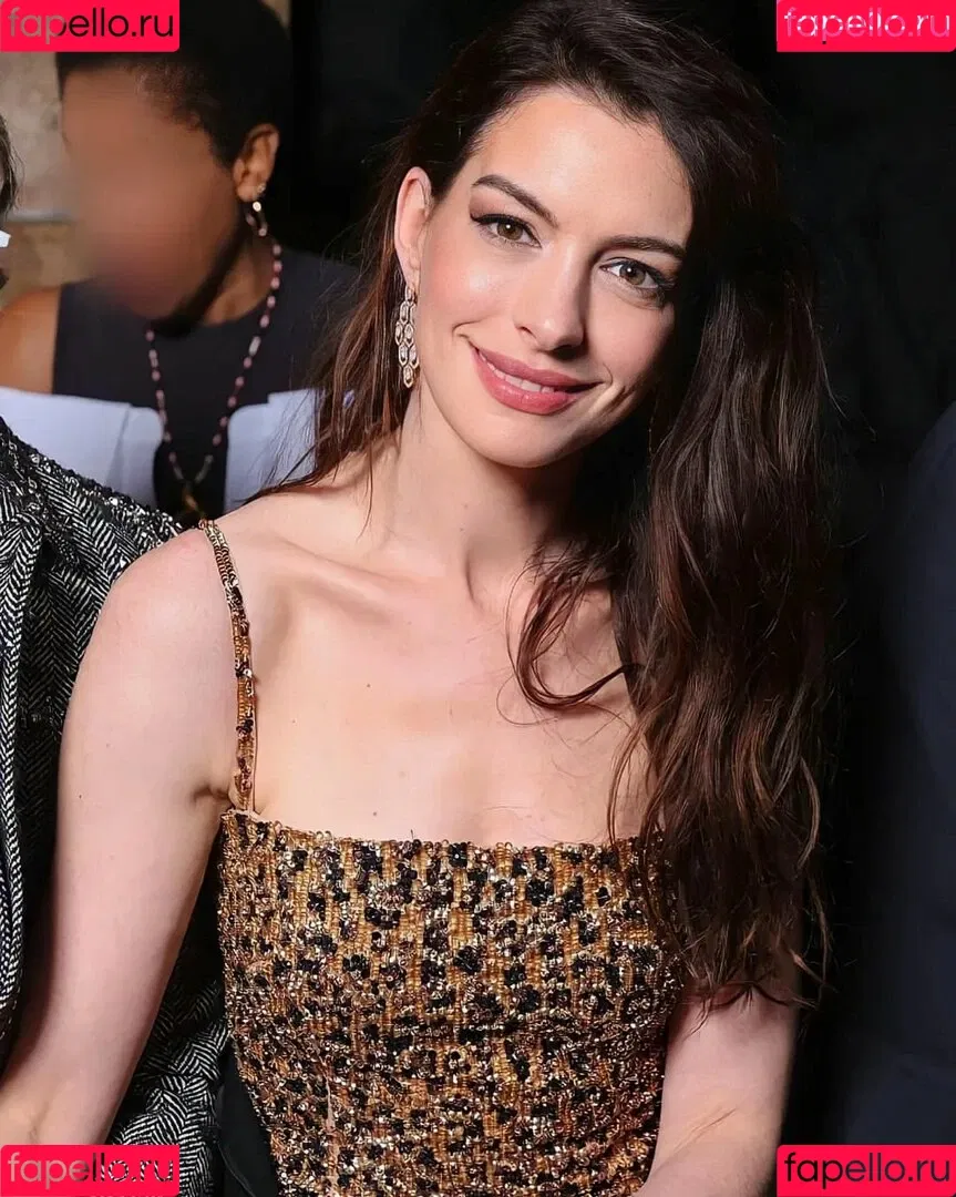 Anne Hathaway Onlyfans Photo Gallery 