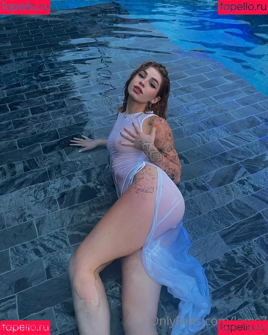 Emily Oram Onlyfans Photo Gallery 