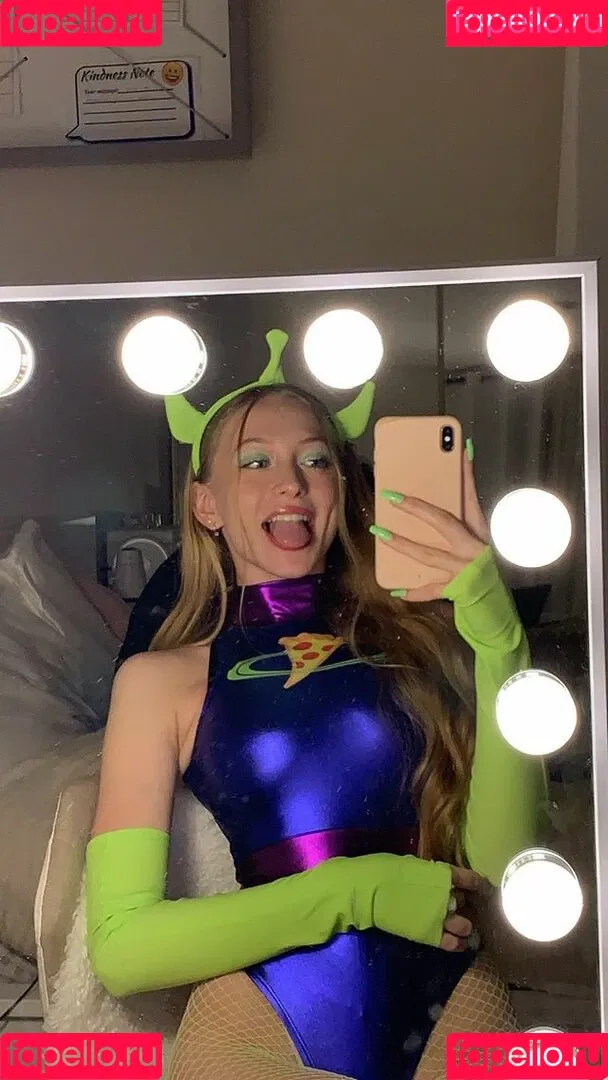 Sophia Diamond Onlyfans Photo Gallery 