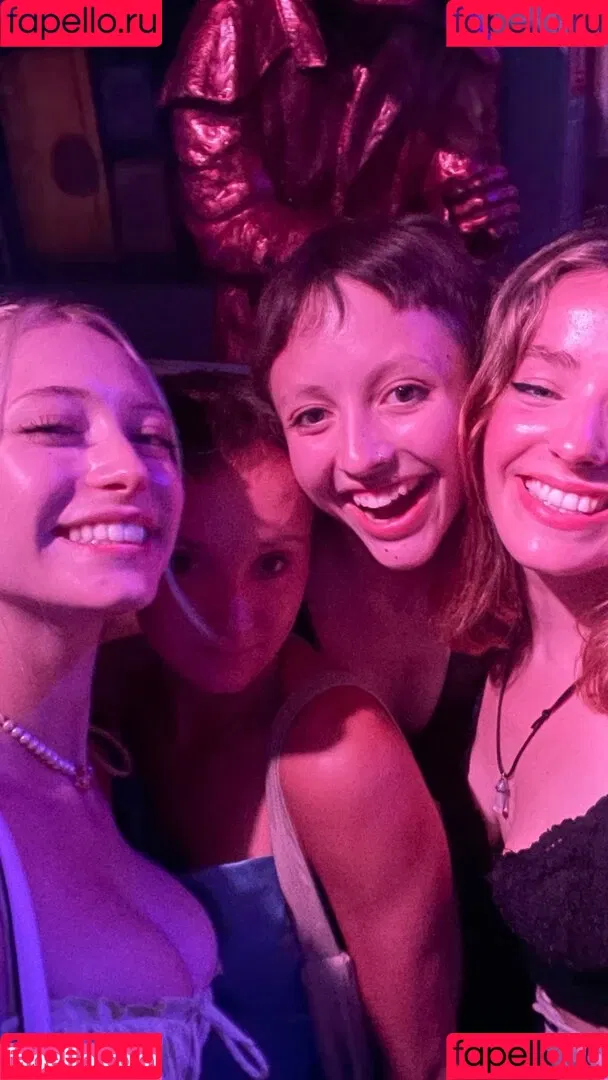 Sophia Diamond Onlyfans Photo Gallery 