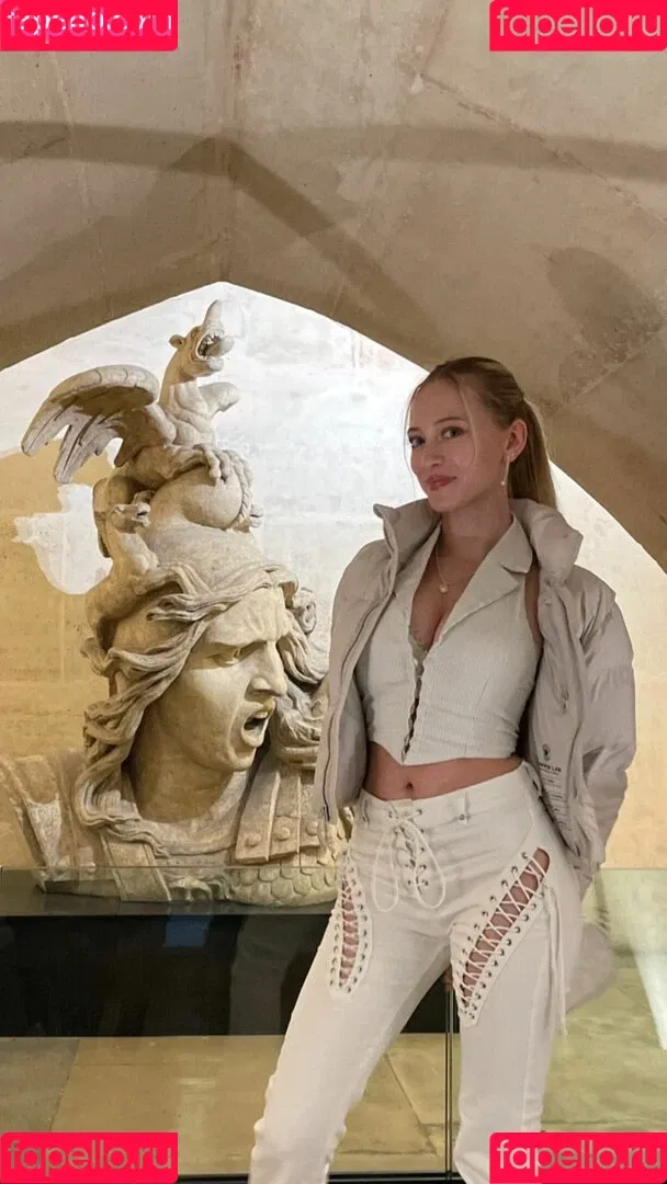 Sophia Diamond Onlyfans Photo Gallery 
