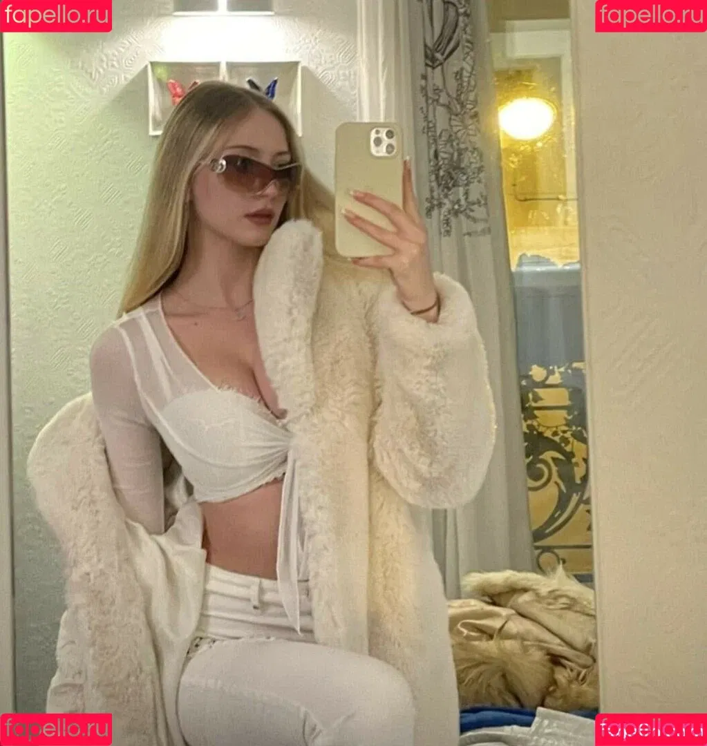 Sophia Diamond Onlyfans Photo Gallery 