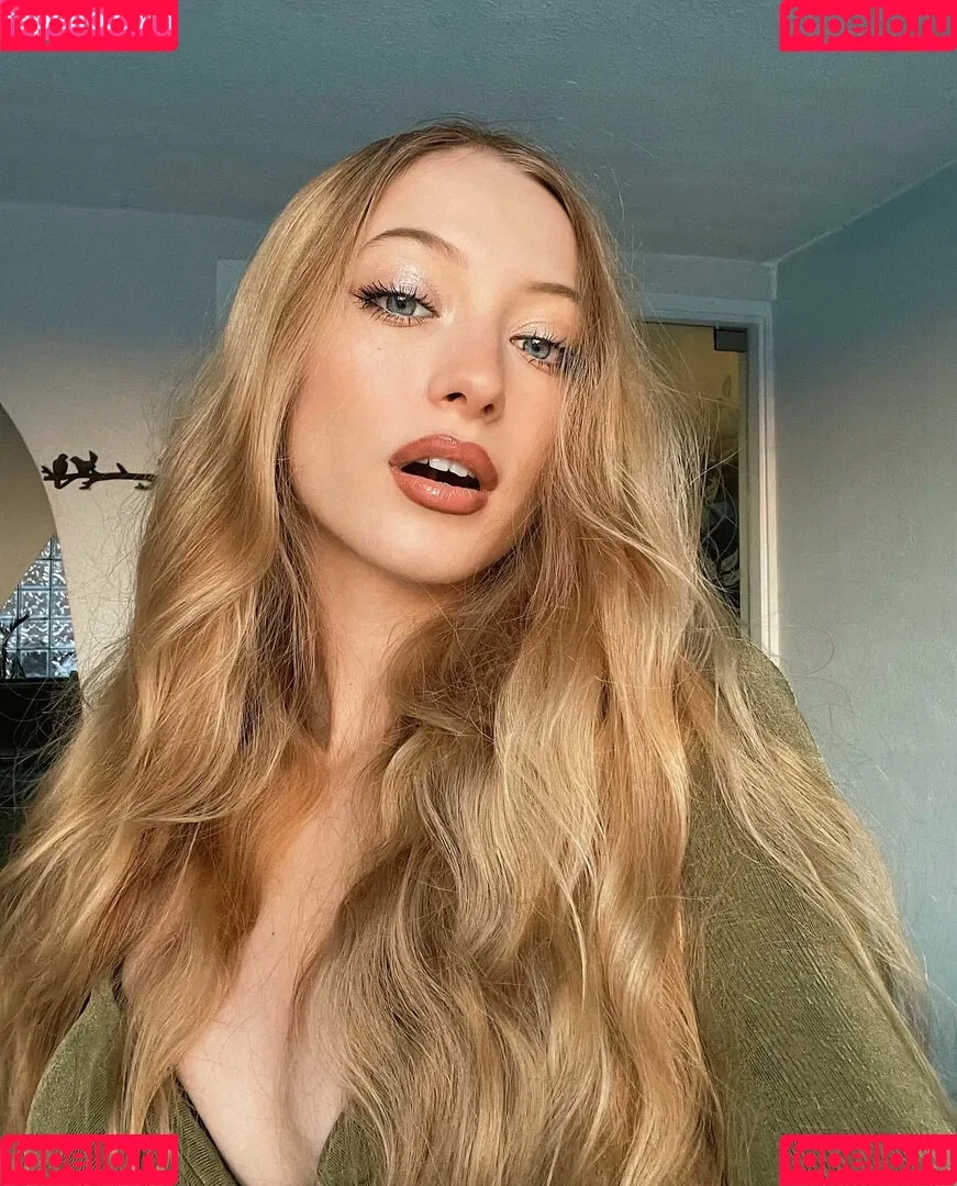 Sophia Diamond Onlyfans Photo Gallery 