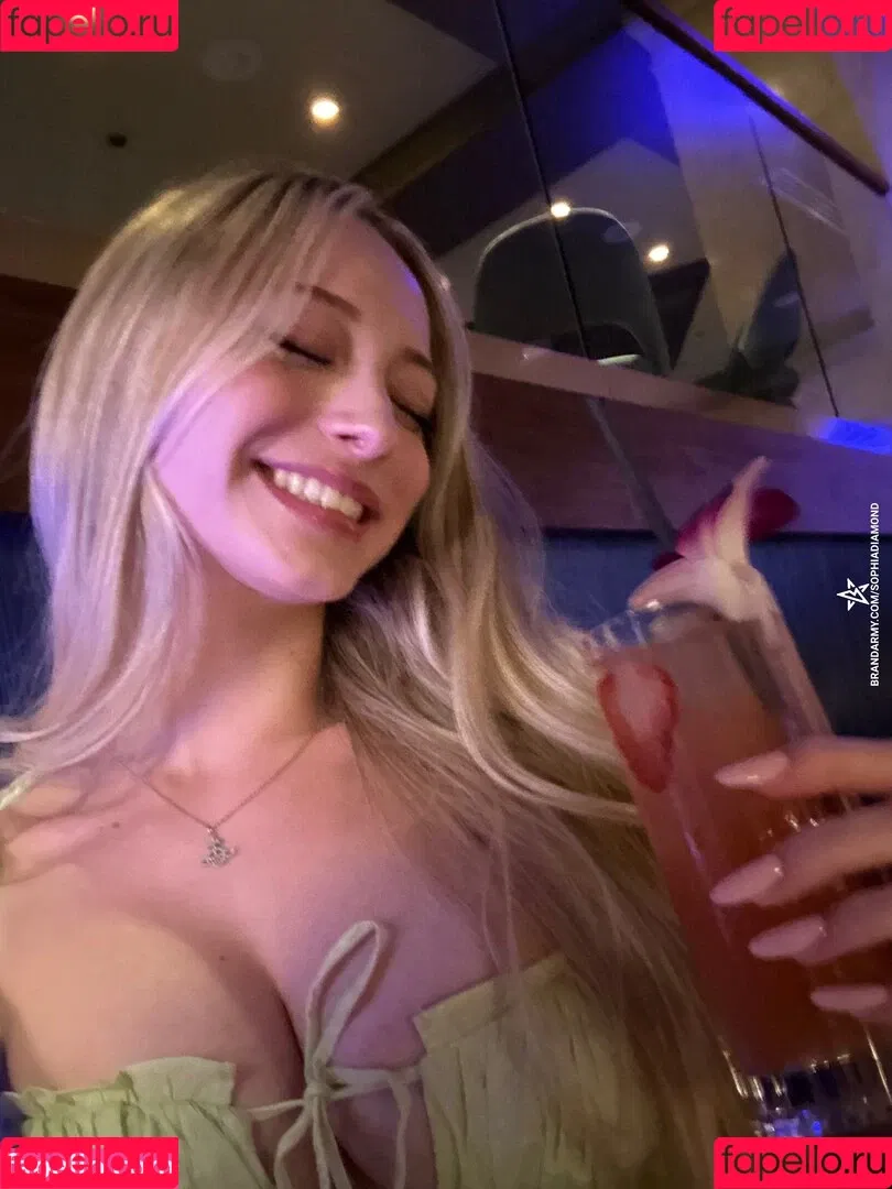 Sophia Diamond Onlyfans Photo Gallery 