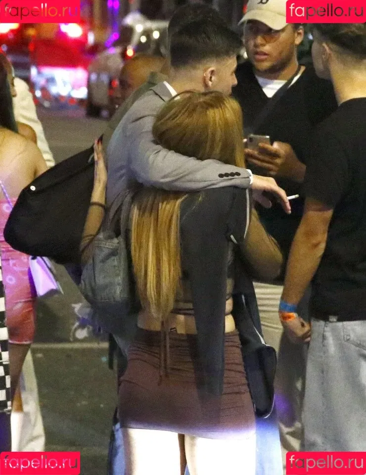 Maisie Smith Onlyfans Photo Gallery 