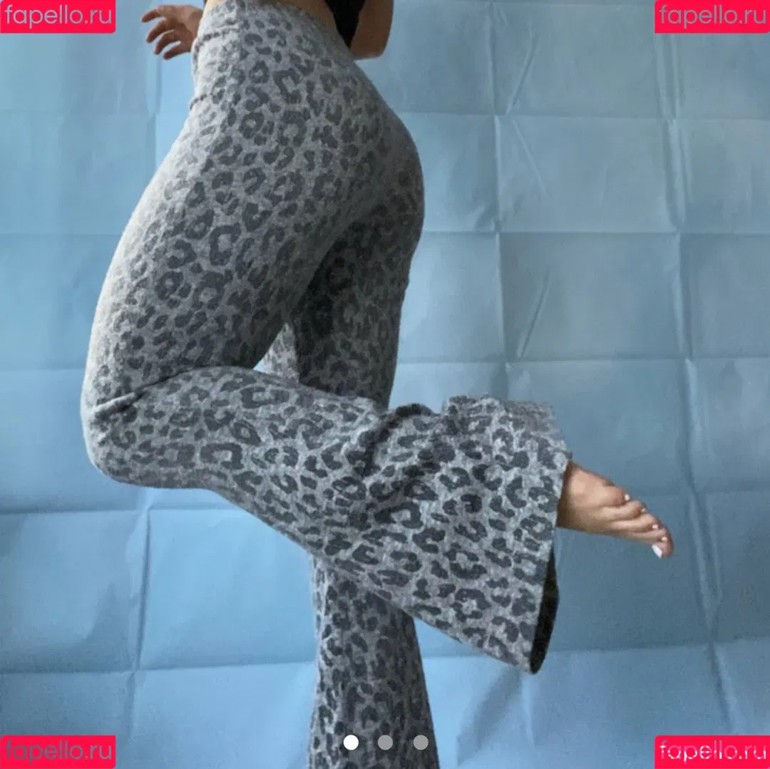 Maisie Smith Onlyfans Photo Gallery 