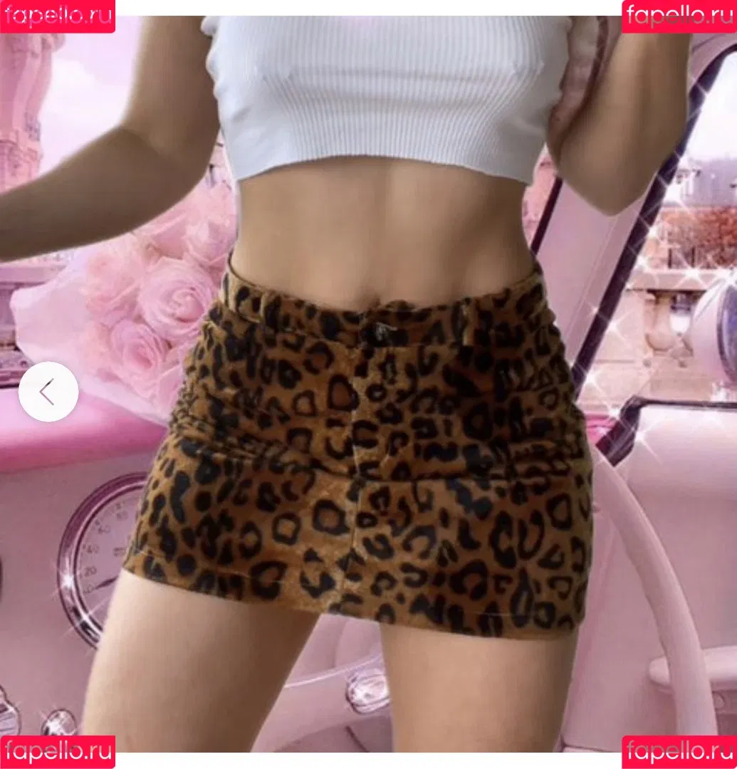 Maisie Smith Onlyfans Photo Gallery 
