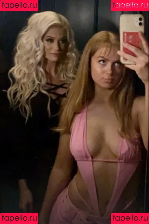 Maisie Smith Onlyfans Photo Gallery 