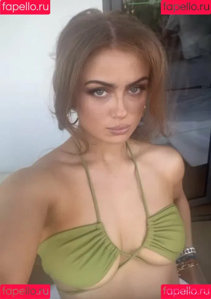 Maisie Smith Onlyfans Photo Gallery 