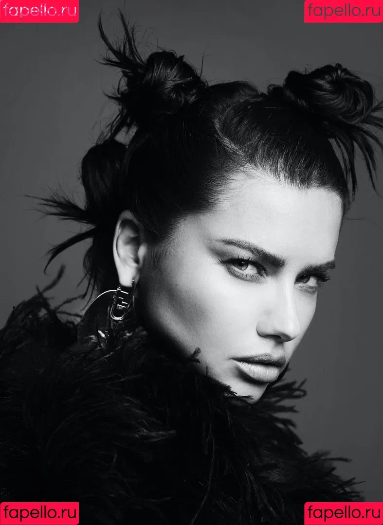 Adriana Lima Onlyfans Photo Gallery 