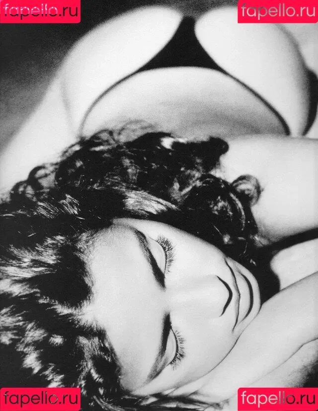 Adriana Lima Onlyfans Photo Gallery 