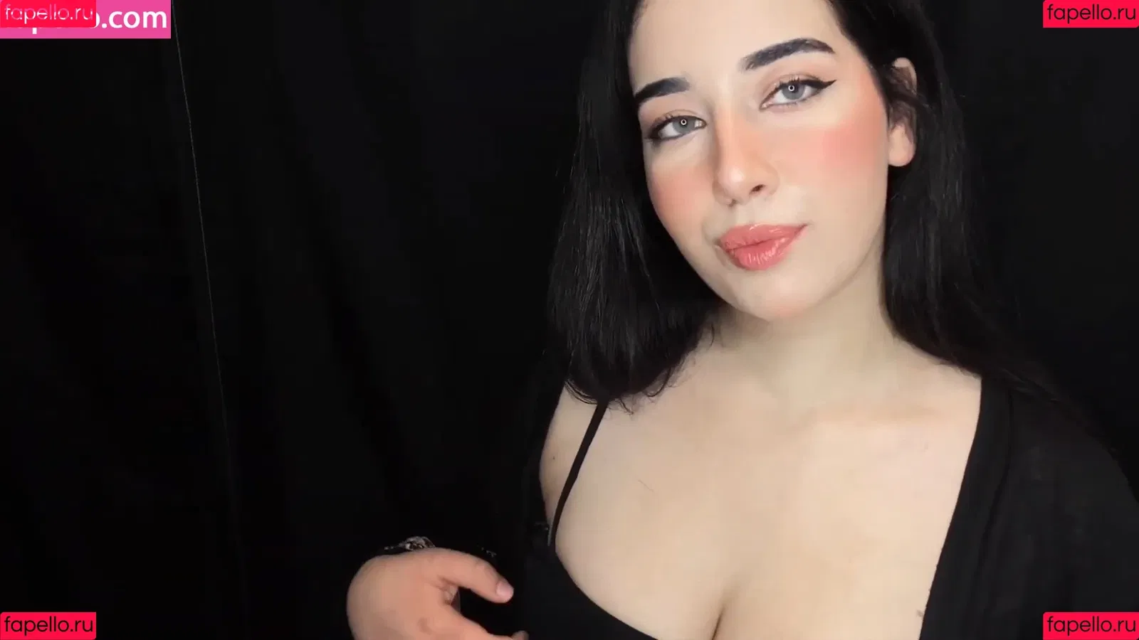 Shiny ASMR Onlyfans Photo Gallery 