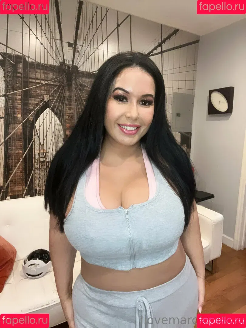 latinamilfnyc Onlyfans Photo Gallery 