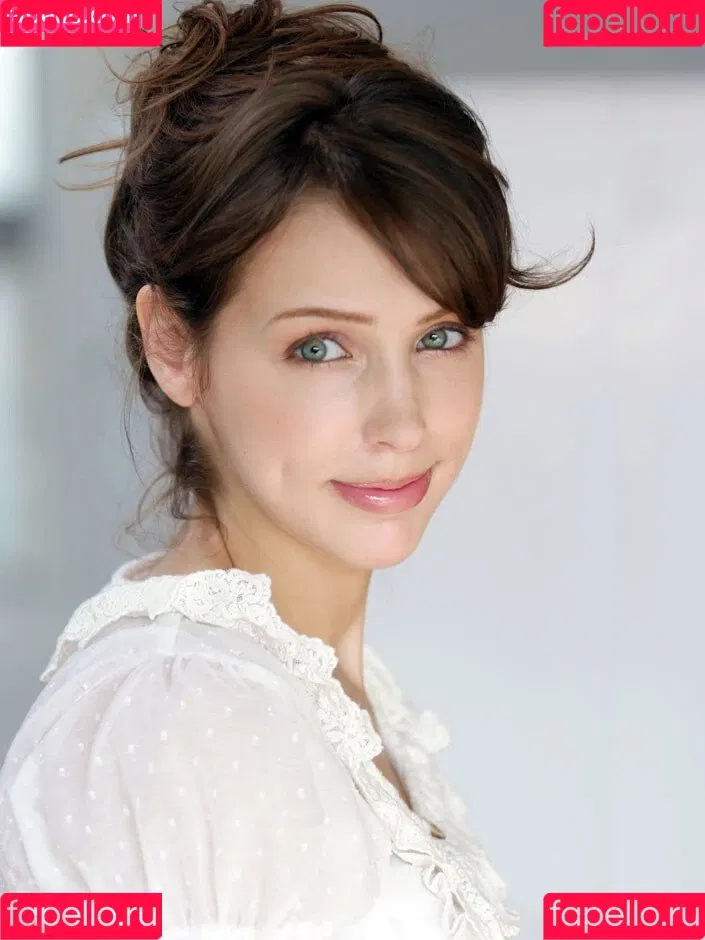 Stefanie Joosten Onlyfans Photo Gallery 