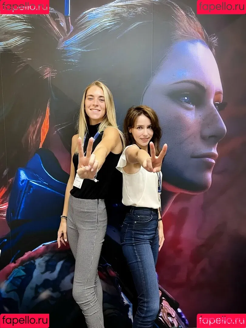 Stefanie Joosten Onlyfans Photo Gallery 