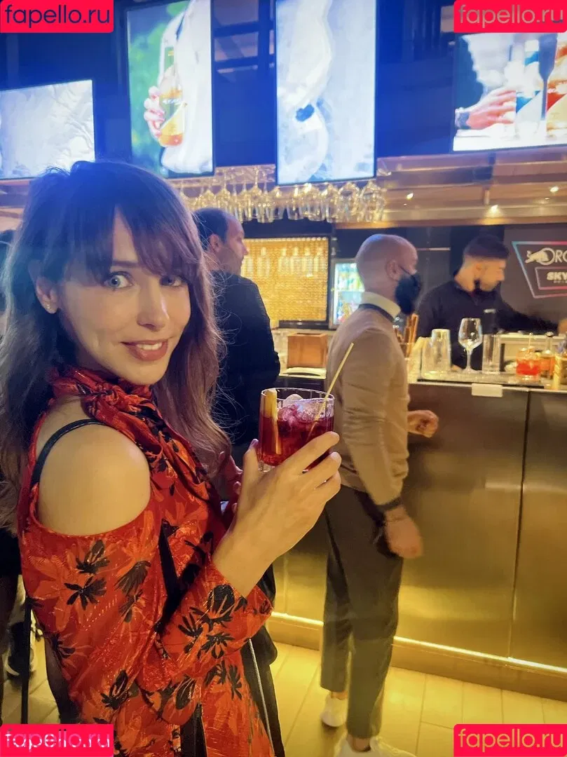 Stefanie Joosten Onlyfans Photo Gallery 
