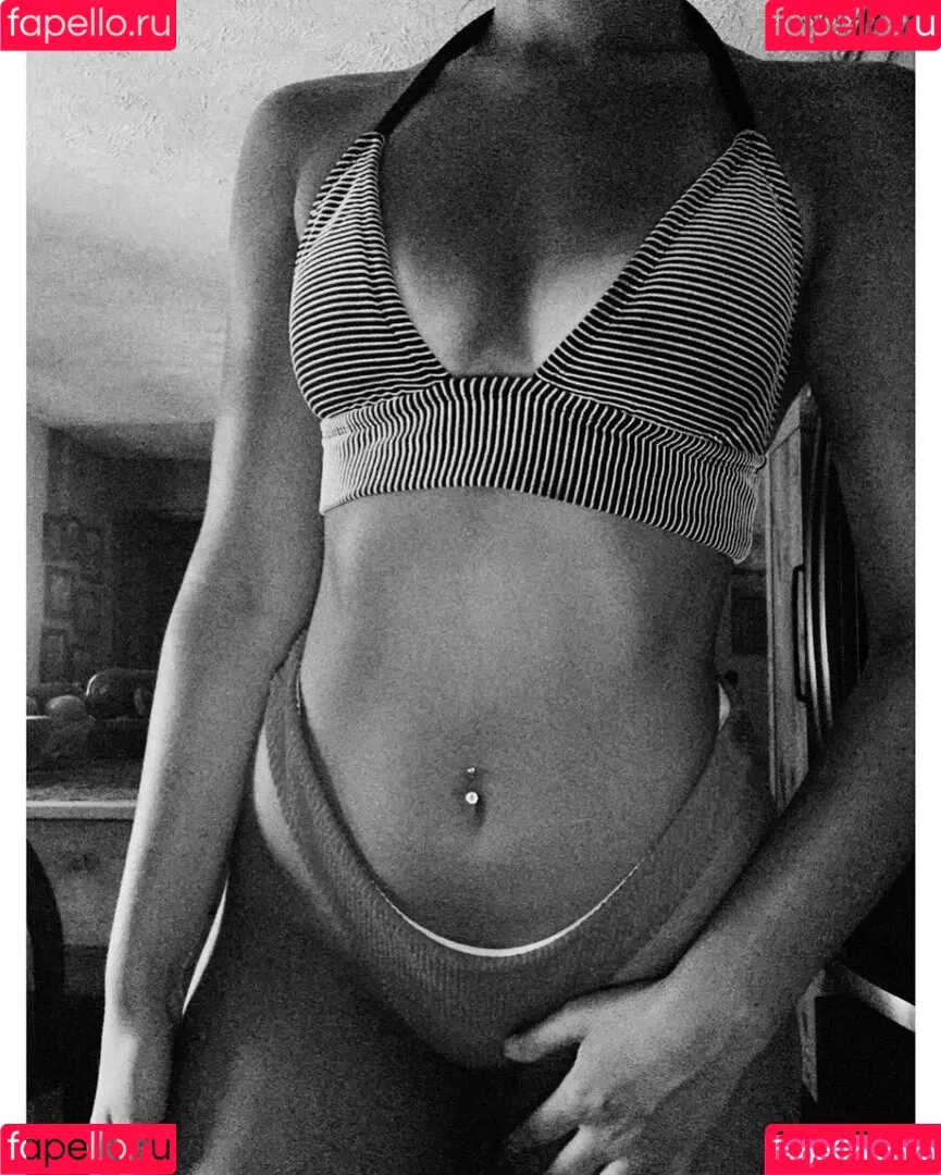 Aspen Reed Onlyfans Photo Gallery 
