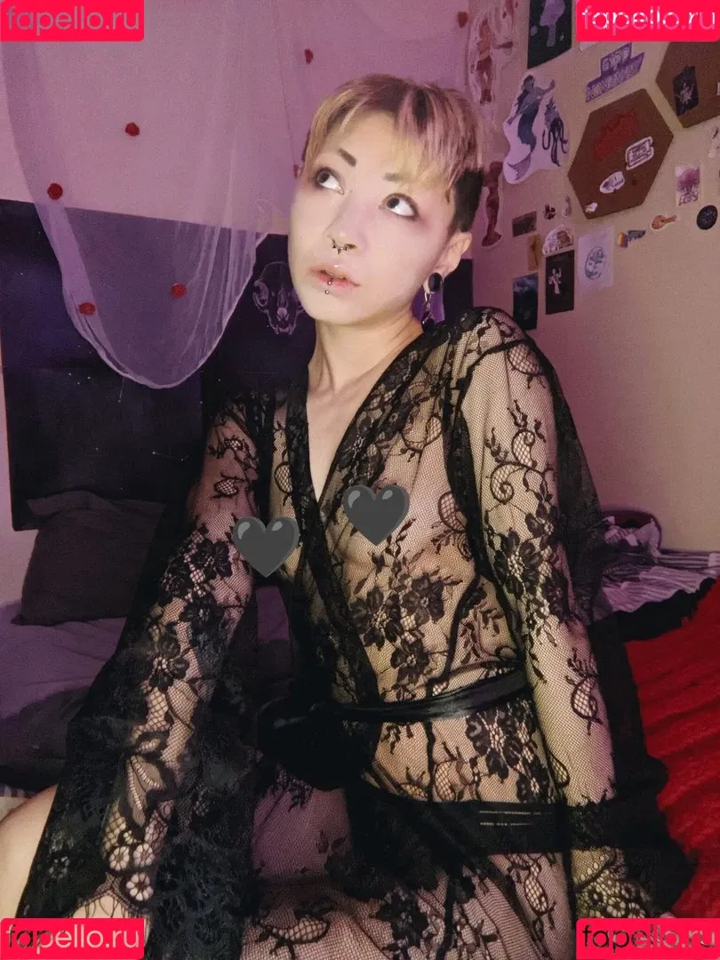 emberetsuko Onlyfans Photo Gallery 