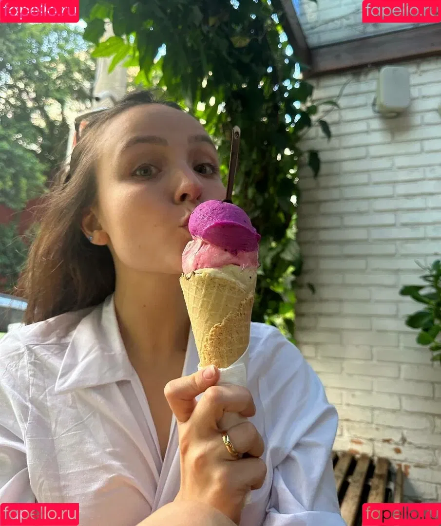 Larissa Manoela Onlyfans Photo Gallery 