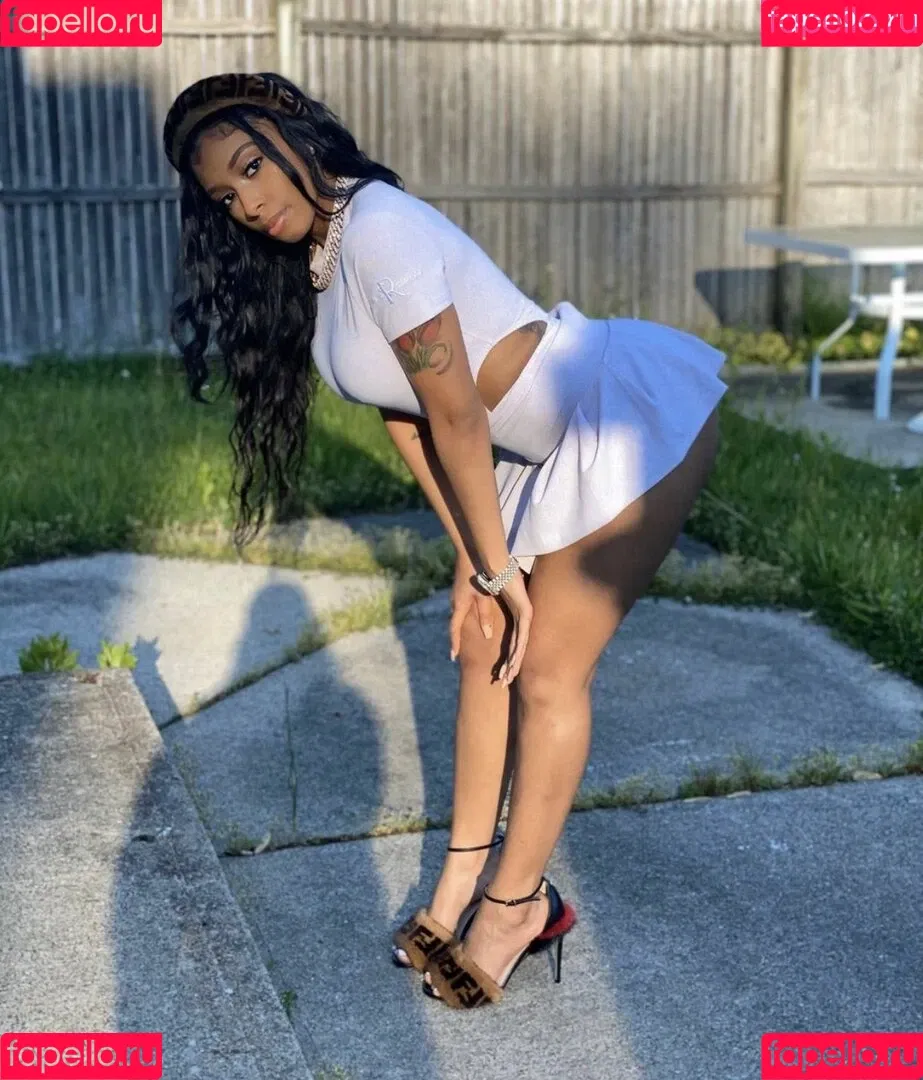 Realamarie Onlyfans Photo Gallery 