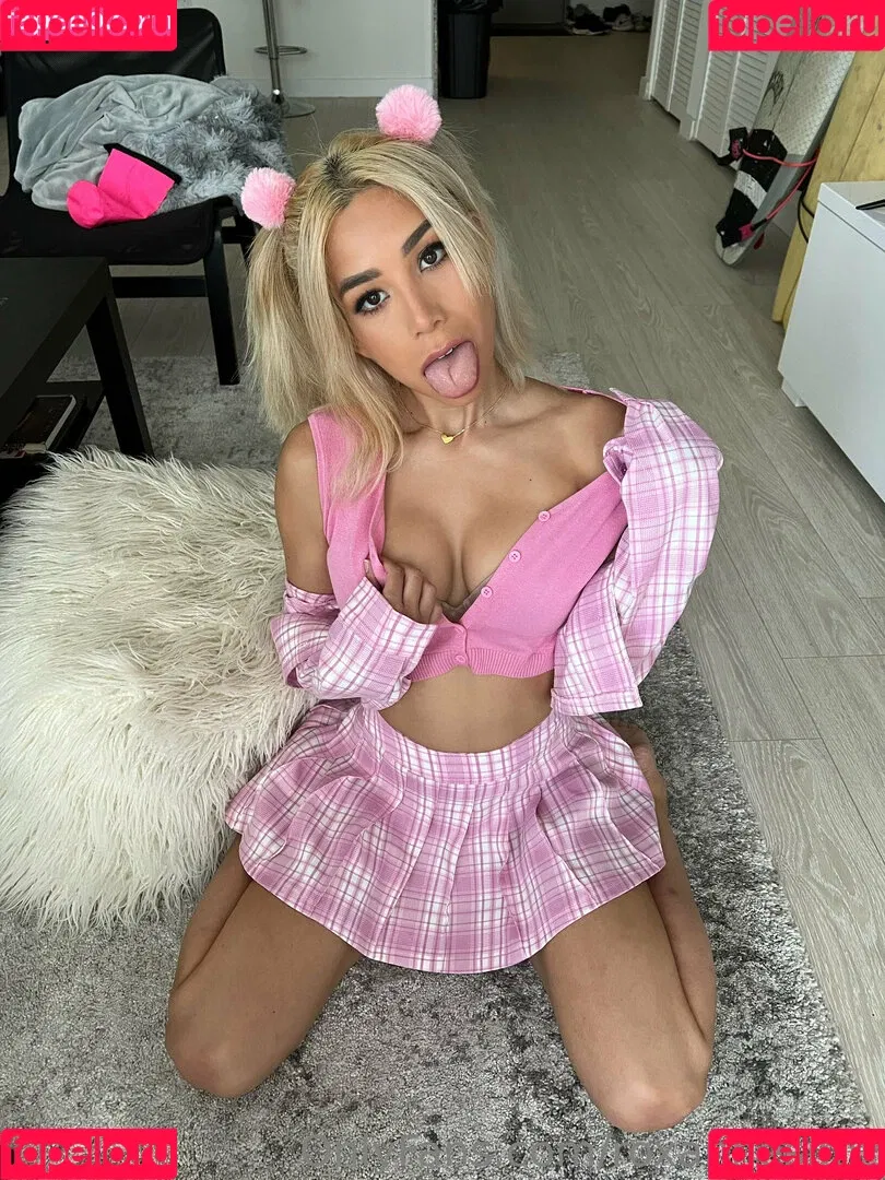 Roxannesimz Onlyfans Photo Gallery 