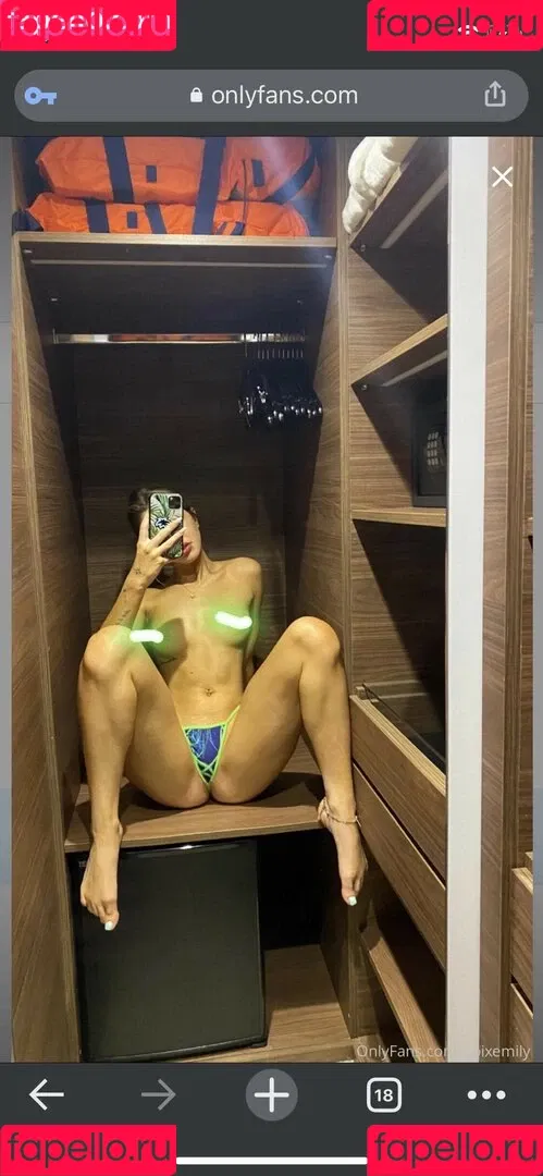 epixemily Onlyfans Photo Gallery 
