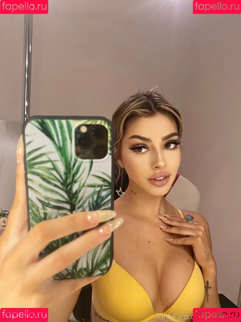 epixemily Onlyfans Photo Gallery 