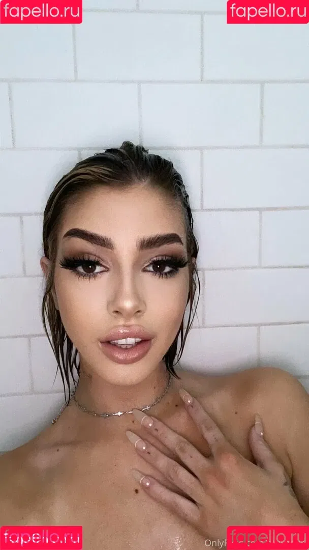 epixemily Onlyfans Photo Gallery 