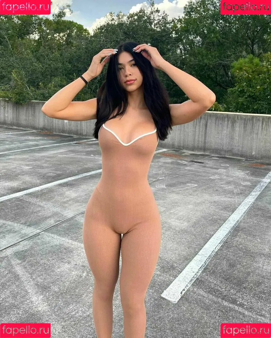 aishahsofey Onlyfans Photo Gallery 
