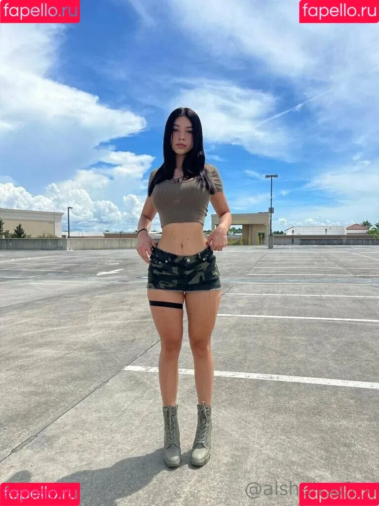 aishahsofey Onlyfans Photo Gallery 