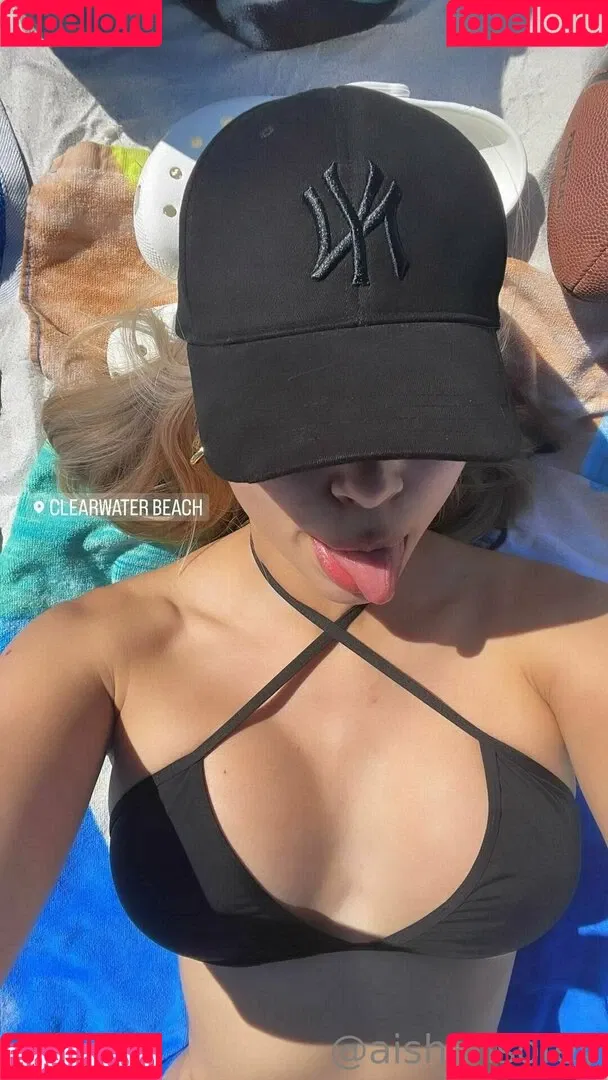 aishahsofey Onlyfans Photo Gallery 