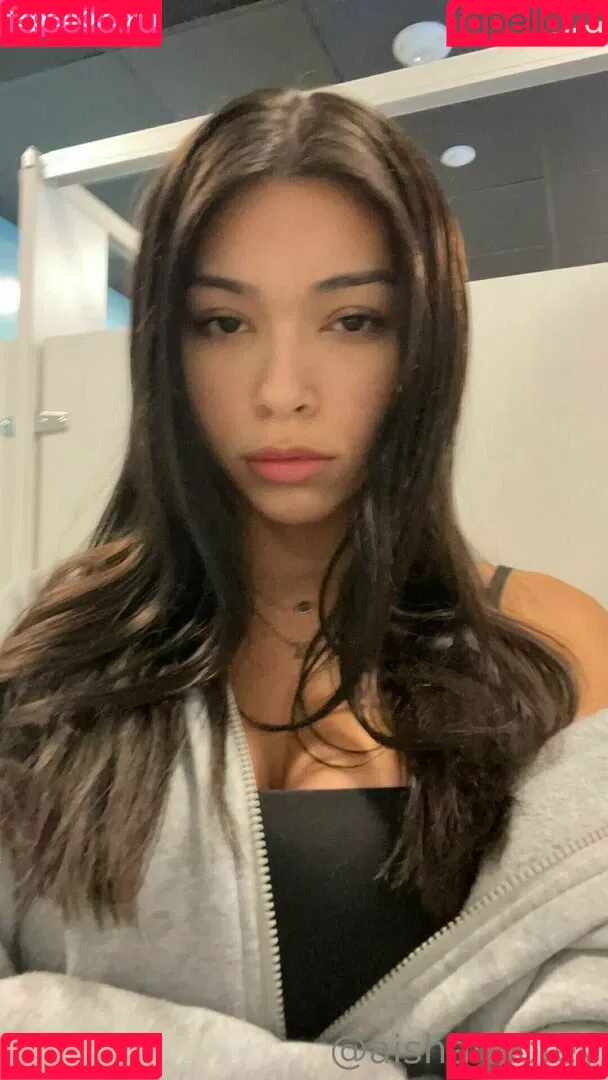aishahsofey Onlyfans Photo Gallery 