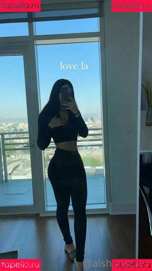 aishahsofey Onlyfans Photo Gallery 