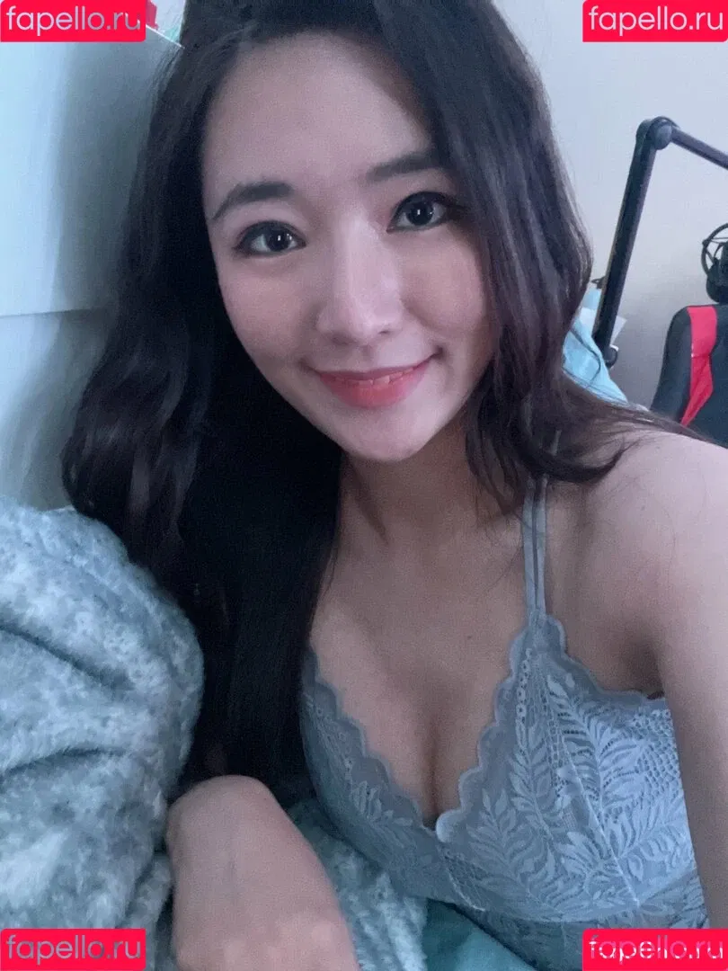 Emily Wang Onlyfans Photo Gallery 