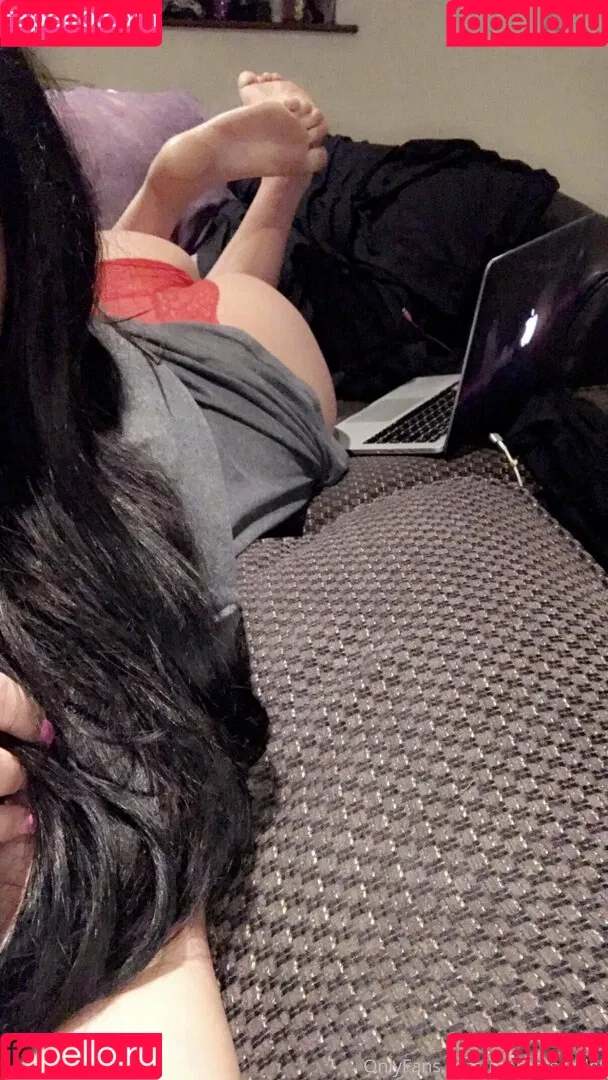 moreofscarlet Onlyfans Photo Gallery 